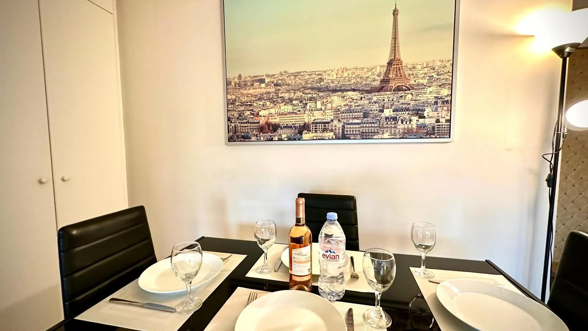 Champs Elysees Apartment باريس 0*,  فرنسا